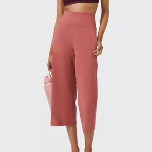 LULULEMON Align Wide Leg Crop 23" in Soft Cranberry size 2